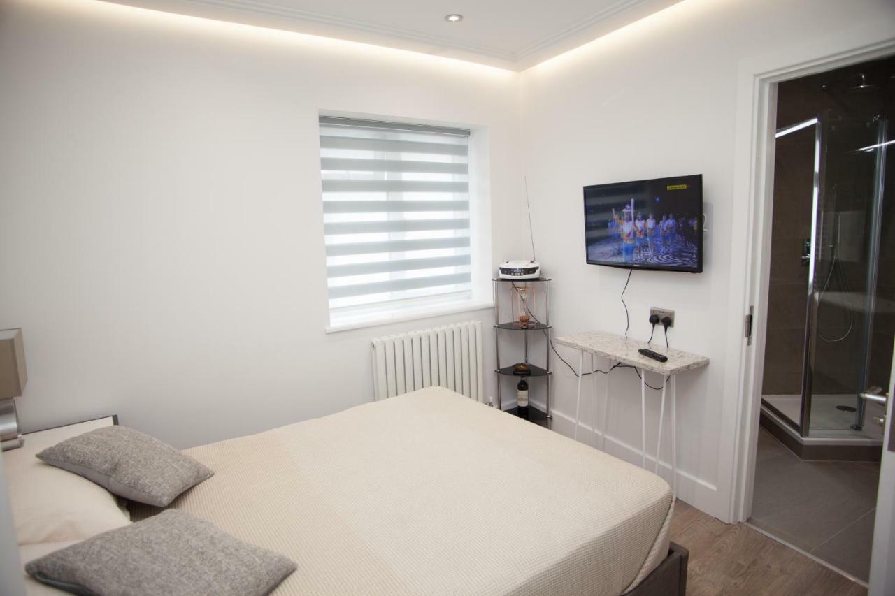 Goldbeaters House Hotel Edgware ภายนอก รูปภาพ